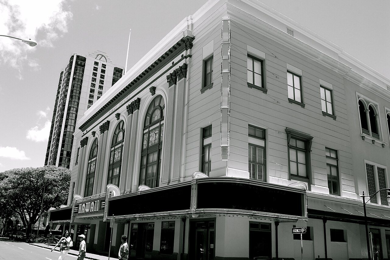 Hawaii theatre.jpg