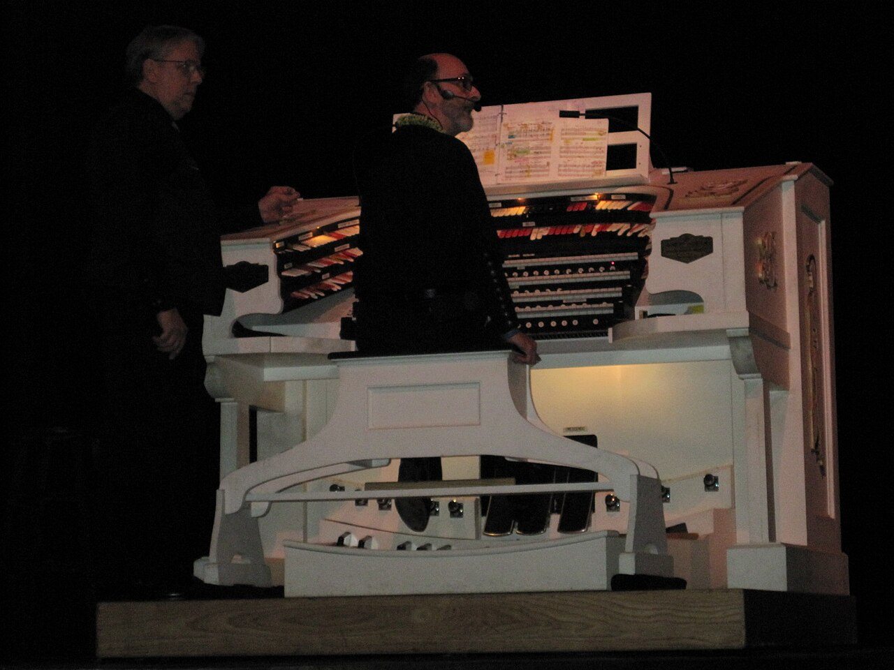 Hawaii-Theatre-organ.JPG